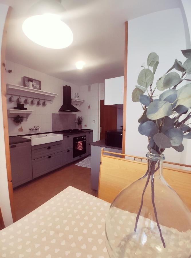 Apartamento Capelot Jaca Exterior foto