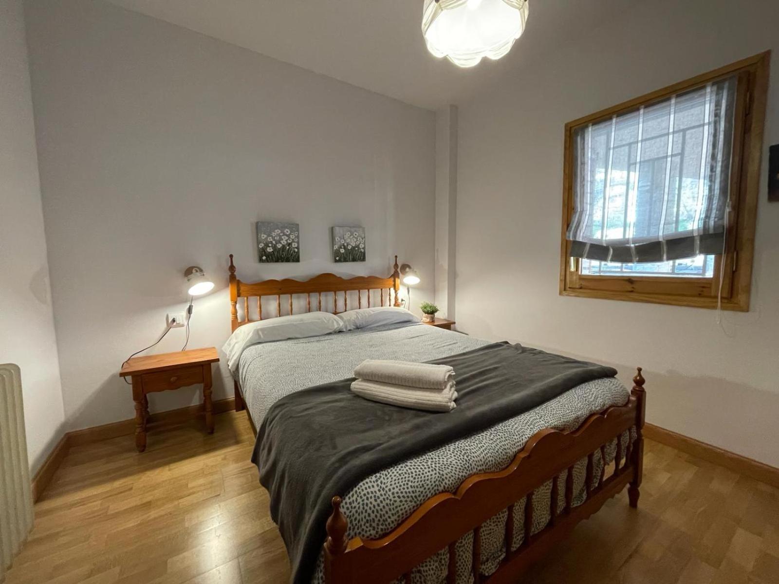 Apartamento Capelot Jaca Exterior foto